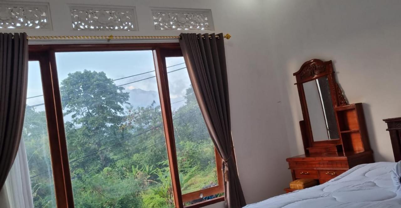 Sri Sedana Homestay Сідемен Екстер'єр фото